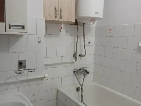 Izdavanje, trosoban stan, 85m², Novi Beograd Sve Podlokacije, Beograd - image 6