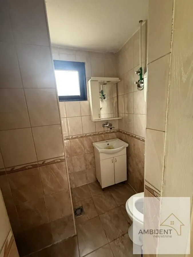 Prodaja, kuća, 80m², Novi Karlovci, Inđija