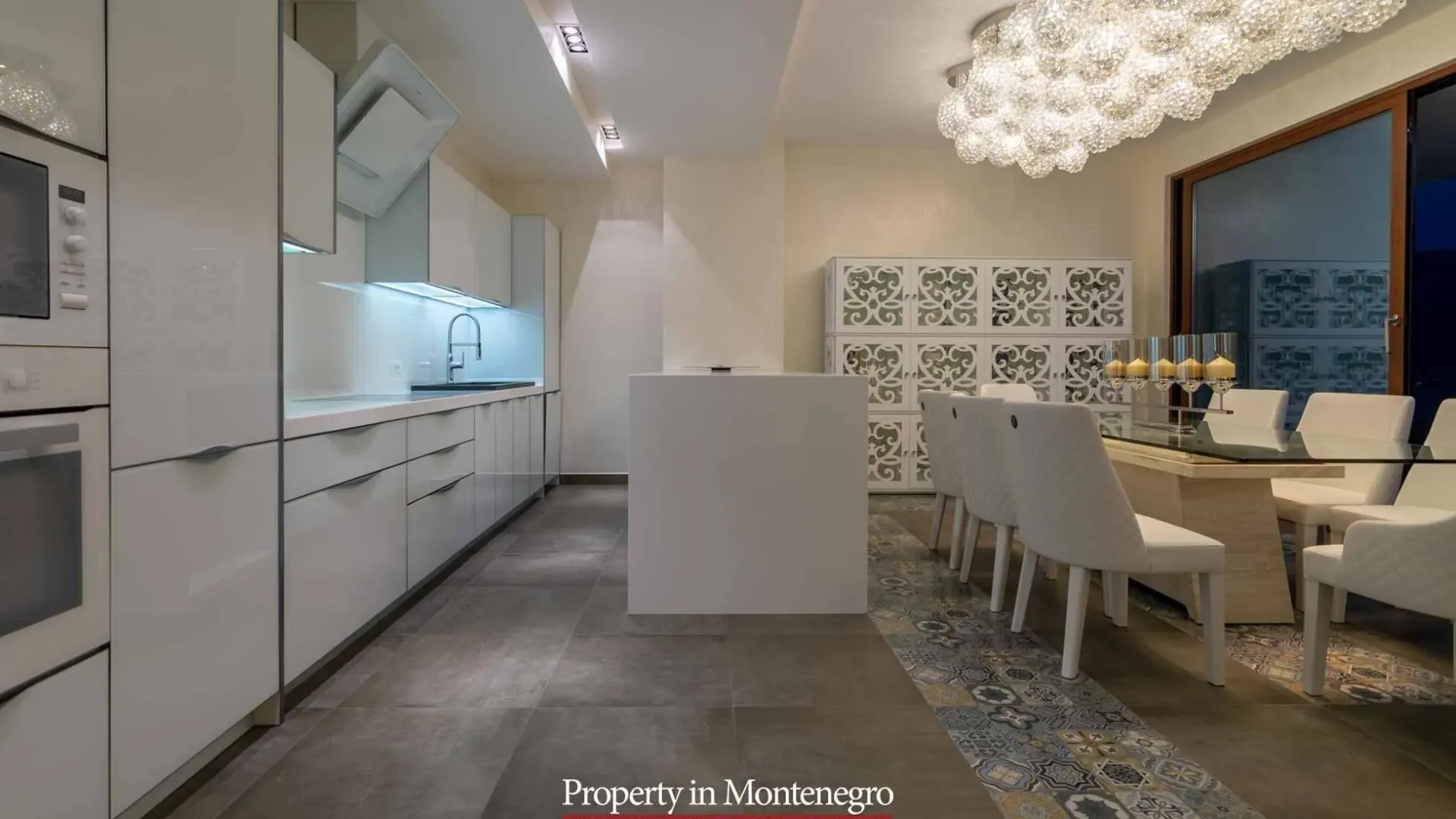 Sale, house, 831m², Bečići, Budva