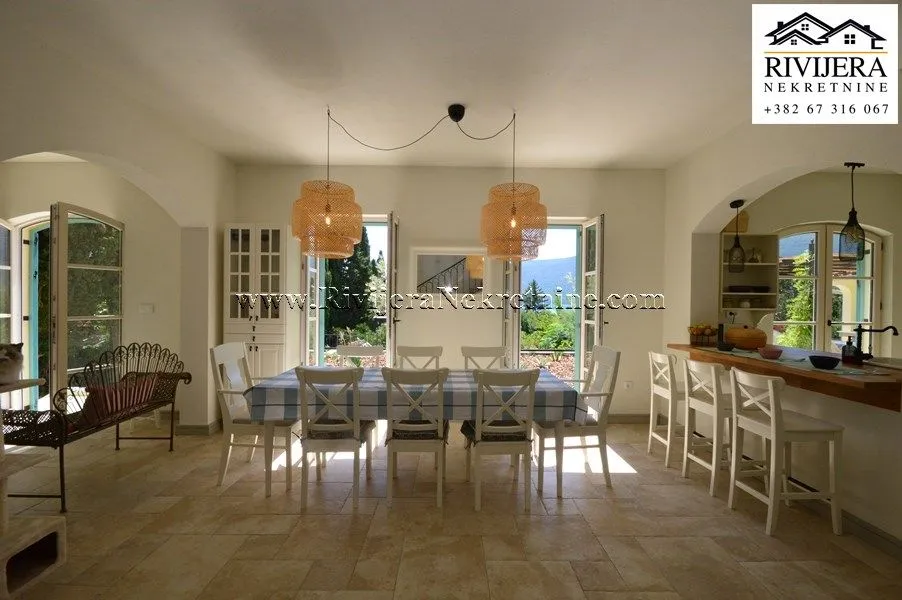 Prodaja, kuća, 184m², Baošići, Herceg Novi