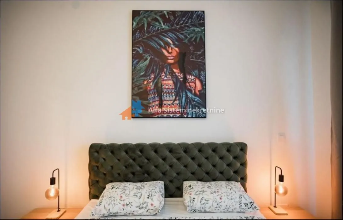 Izdavanje, dvosoban stan, 54m², Savski Venac, Beograd