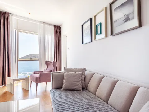 Izdavanje, jednosoban stan, 77m², Tre Canne, Budva - image 13