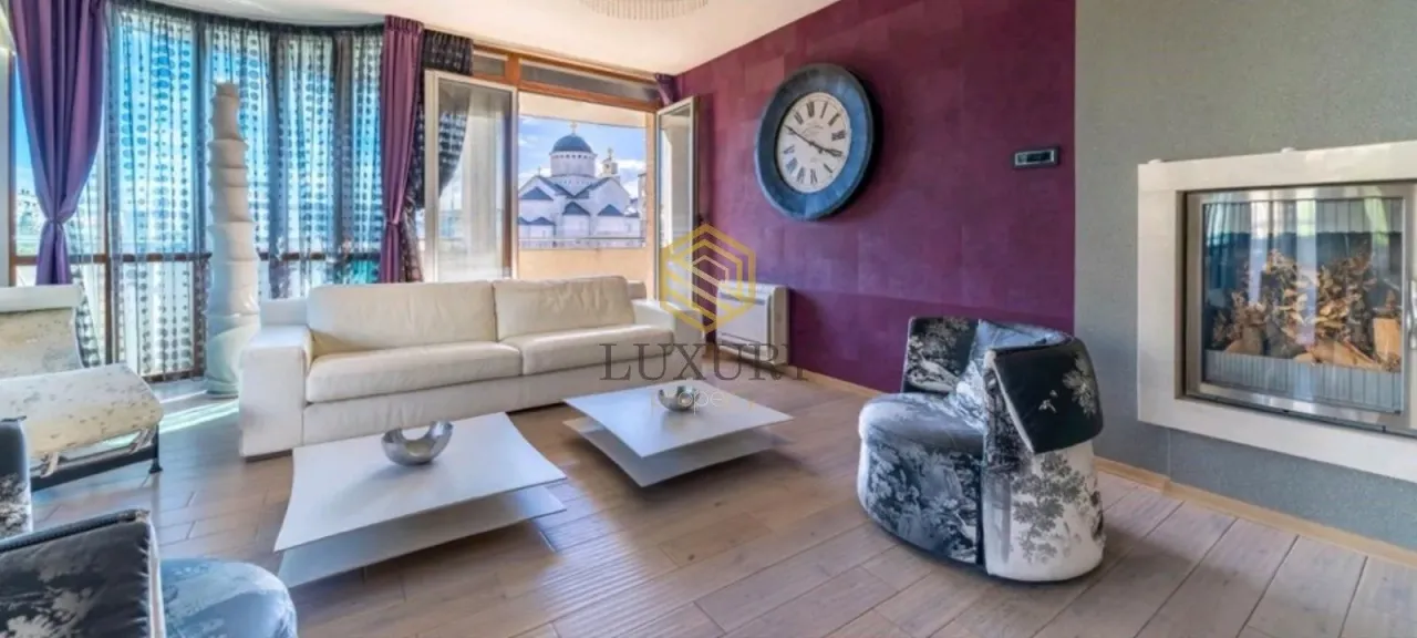 Izdavanje, trosoban stan, 140m², Preko Morače, Podgorica