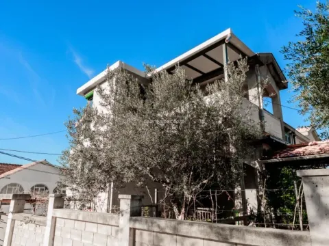 Rent, three bedroom apartment, 120m², Mrčevac, Tivat - image 27