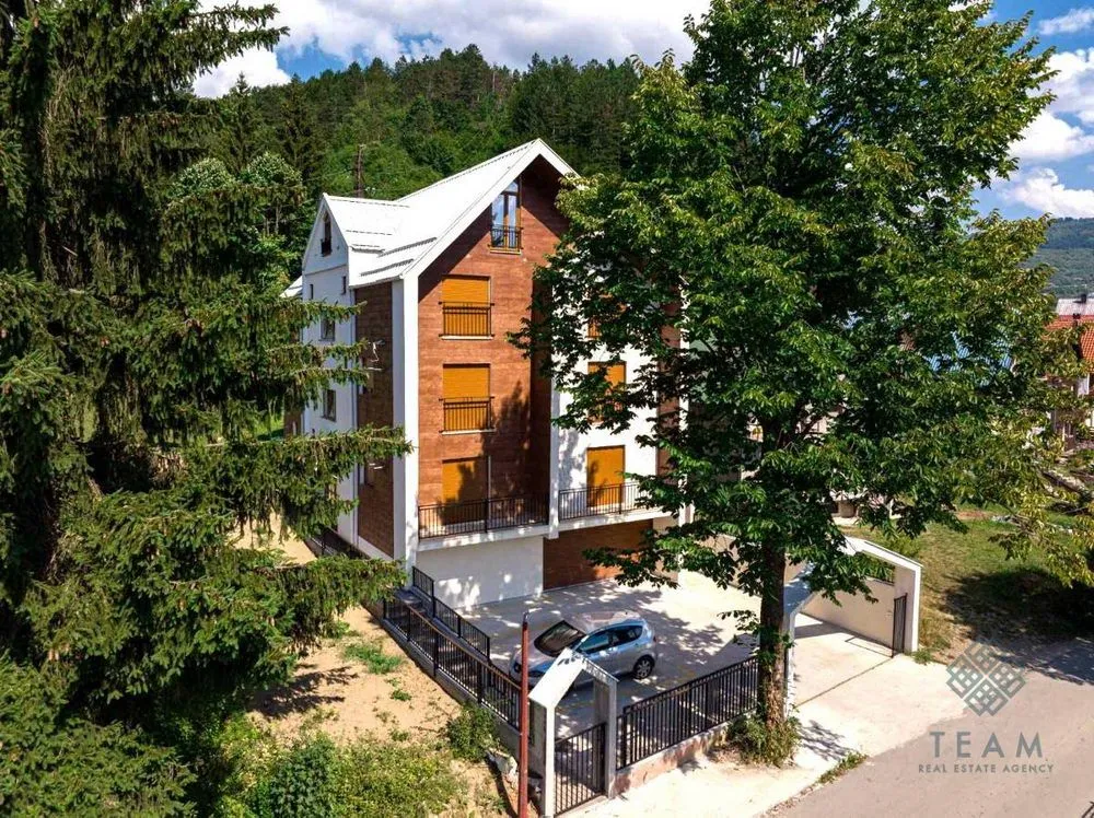 Prodaja, trosoban stan, 75m², Breza, Kolašin