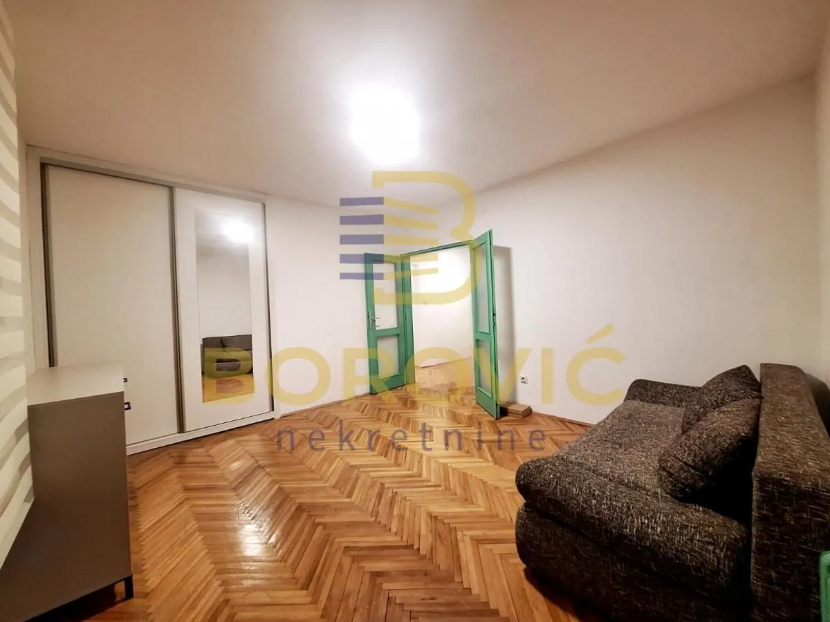 Izdavanje, dvosoban stan, 51m², Vidikovački venac, Rakovica