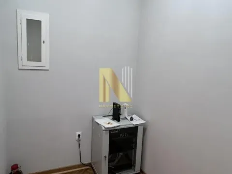 Izdavanje, četvorosoban stan, 123m², Centar, Novi Sad - image 7