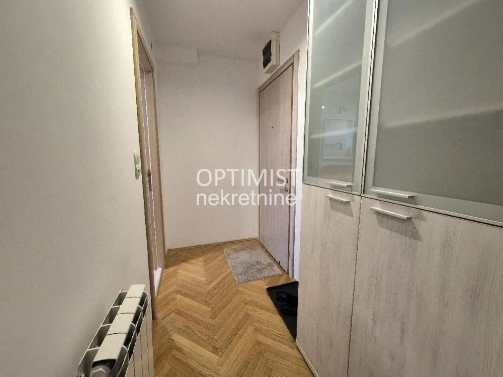 Rent, two bedroom apartment, 50m², Crveni Krst, Beograd