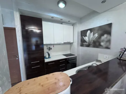 Sale, two bedroom apartment, 68m², Bečići, Budva - image 3