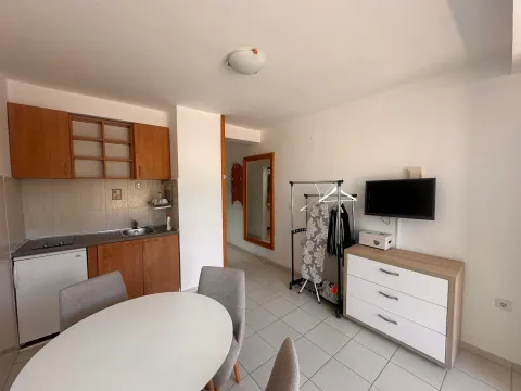 Stan in Rafailovići