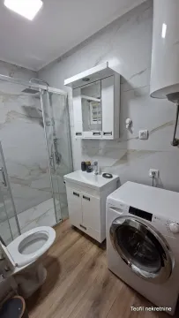 Izdavanje, trosoban stan, 65m², Kumodraž 2, Kumodraž Sve Podlokacije - image 13