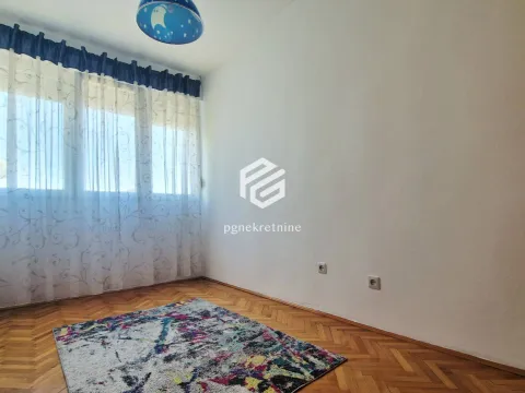 Rent, two bedroom apartment, 67m², Stara Varoš, Podgorica - image 8