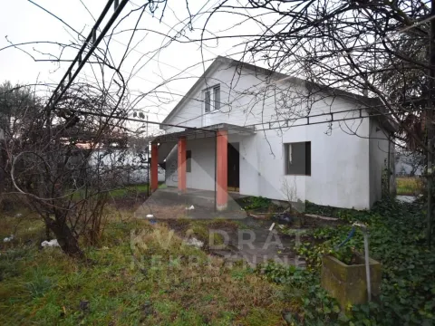 Prodaja, kuća, 1000m², Gornja Gorica, Podgorica - image 5