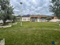 Rent, house, 272m², Donji Kokoti, Podgorica - image 1