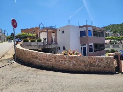 Izdavanje, dvosoban stan, 120m2, Dobre Vode, Bar Izdavanje, dvosoban stan, 120m2, Dobre Vode, Bar