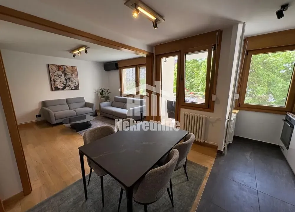 Prodaja, trosoban stan, 74m², Stari Grad, Beograd