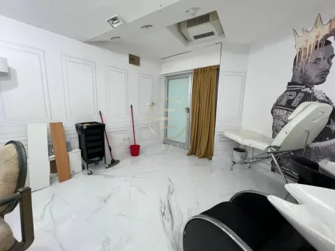 Izdavanje, poslovni prostor, 17m², Centar, Novi Sad - image 4