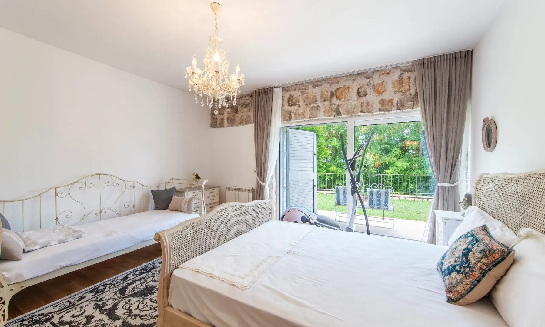 Rent, house, 350m², Budva, Crna Gora