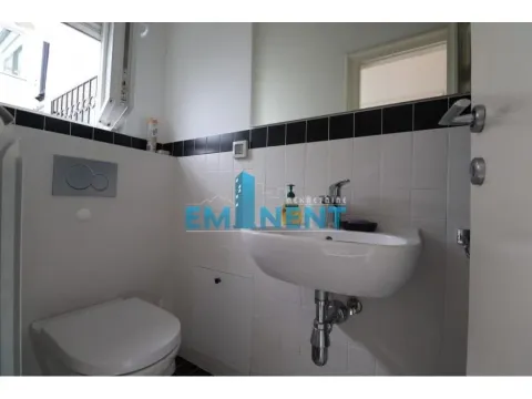 Izdavanje, trosoban stan, 90m², Vračar Sve Podlokacije, Beograd - image 11