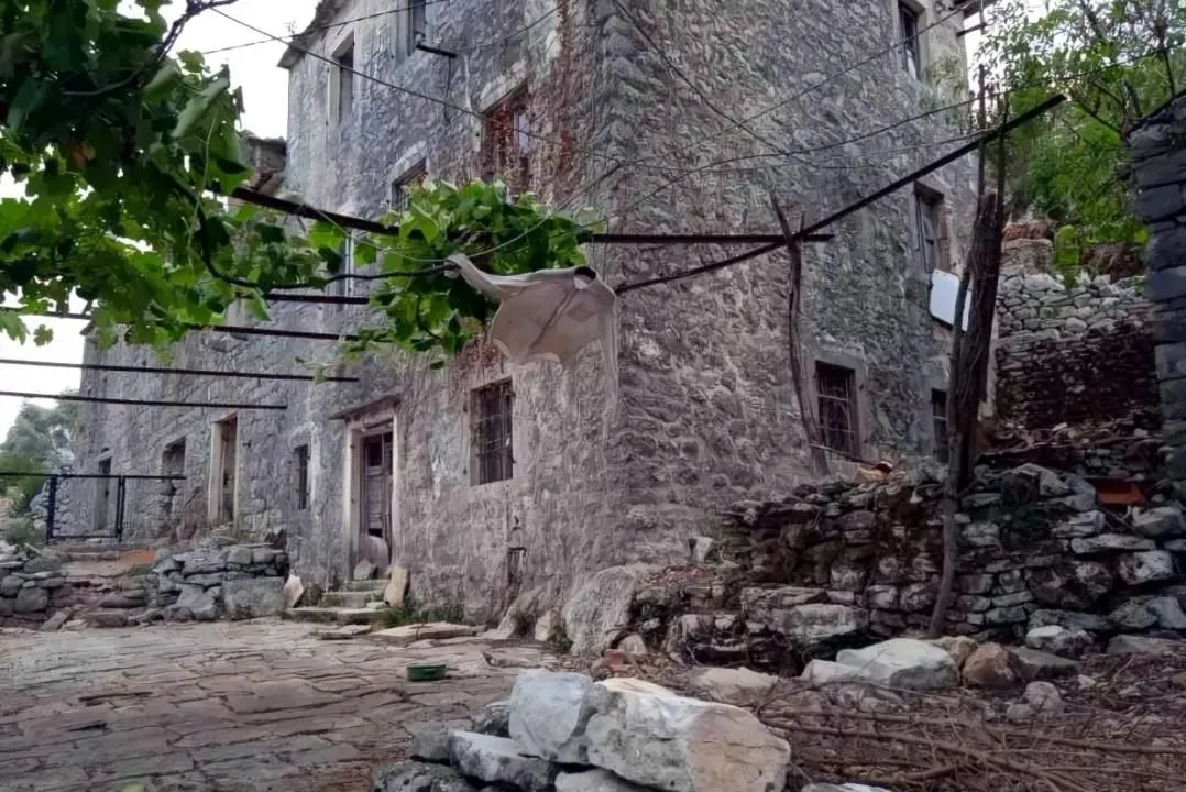 Sale, house, 186m², Stoliv, Kotor