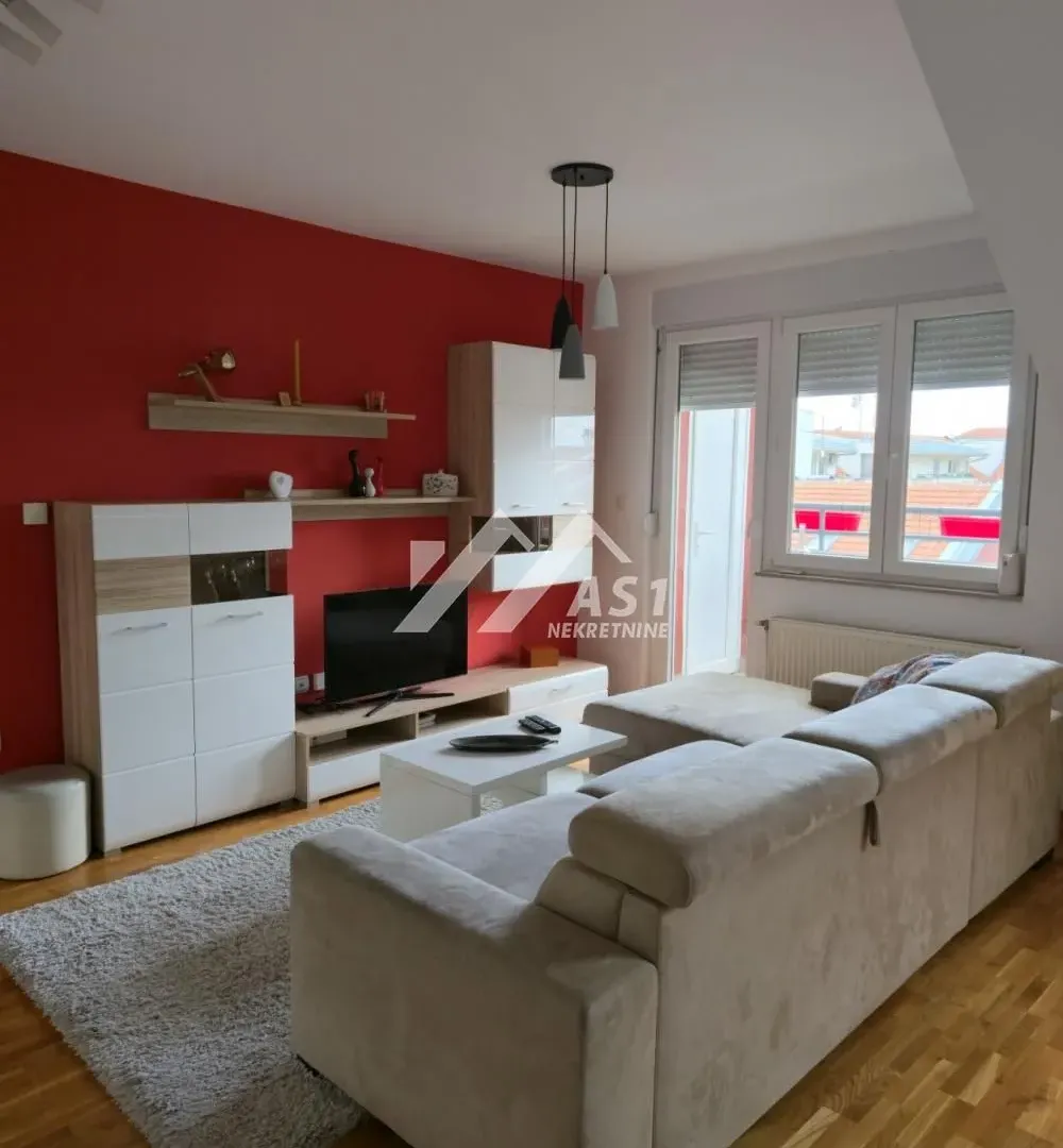 Izdavanje, dvosoban stan, 52m², Podbara, Novi Sad Sve Podlokacije