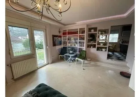 Izdavanje, kuća, 340m², Tološi, Podgorica - image 2