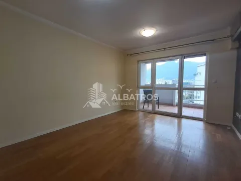 Rent, two bedroom apartment, 75m², Centar, Bar - image 2