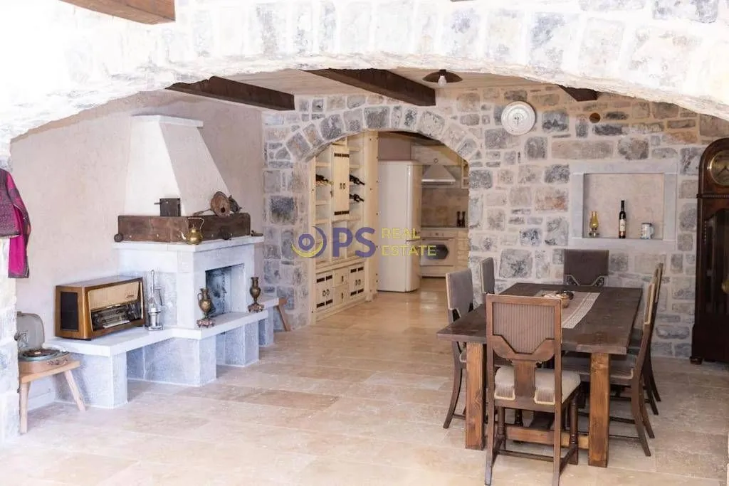 Rent, house, 200m², Bar, Crna Gora
