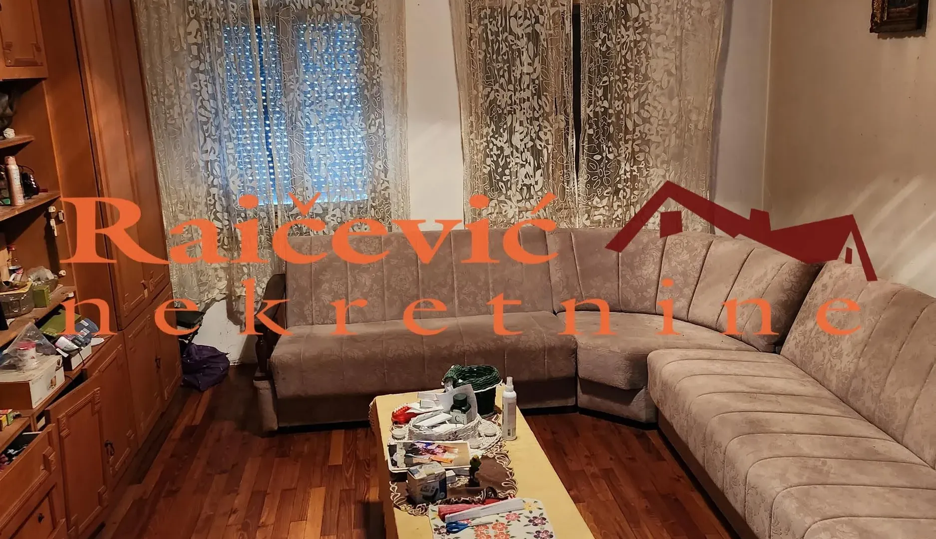 Prodaja, kuća, 249m², Sremska Mitrovica, Srbija