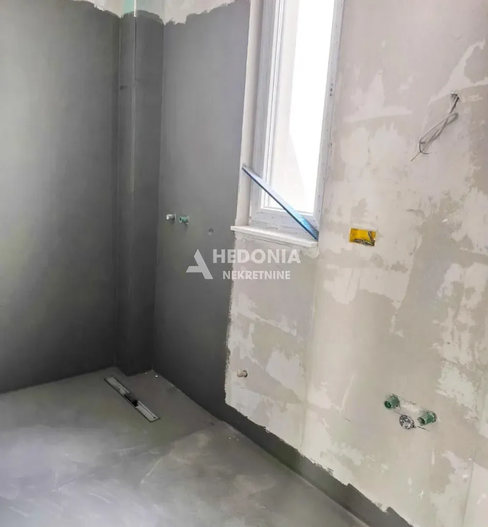 Sale, four bedroom apartment, 145m², Lion, Zvezdara Sve Podlokacije