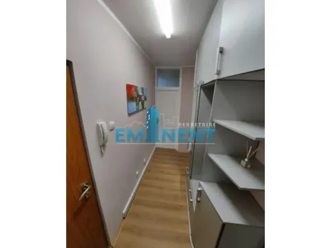 Izdavanje, dvosoban stan, 59m², Senjak, Beograd - image 9