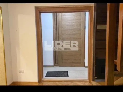 Rent, house, 150m², Savski Venac, Beograd - image 20