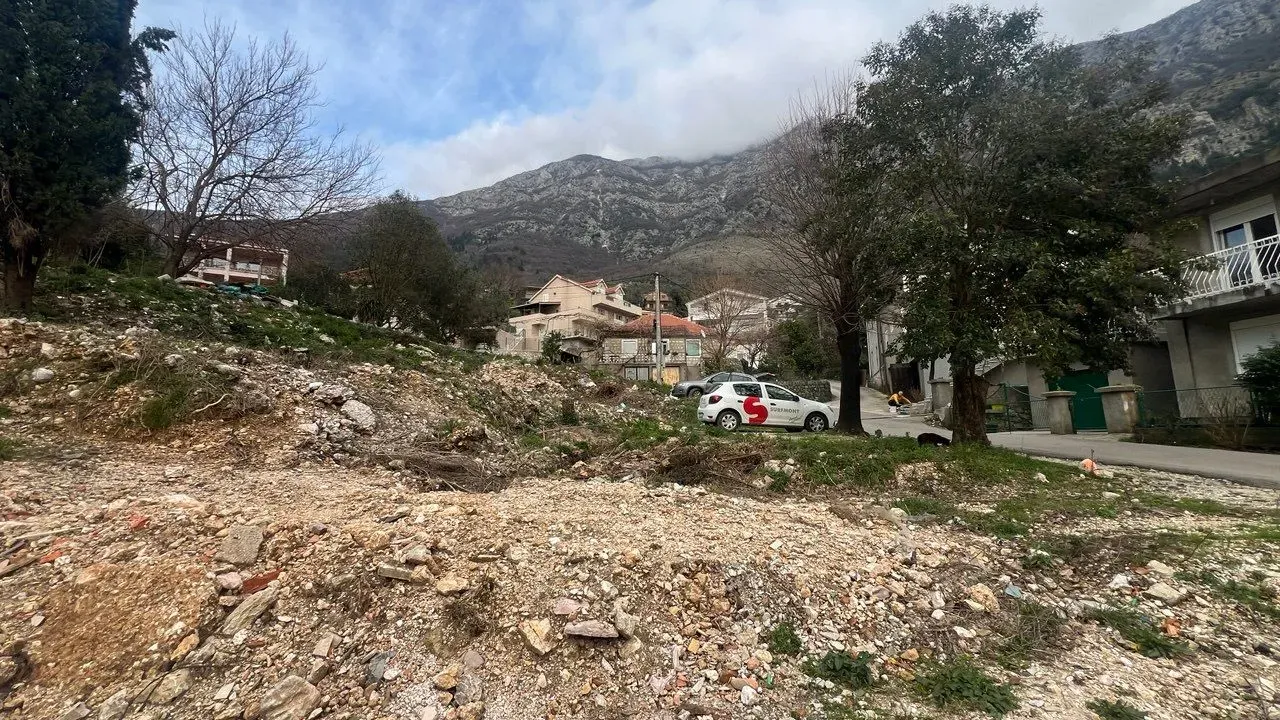 Sale, land lot, 828m², Risan, Kotor