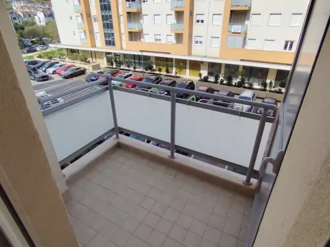 Izdavanje, dvosoban stan, 64m², City Kej, Podgorica - image 9