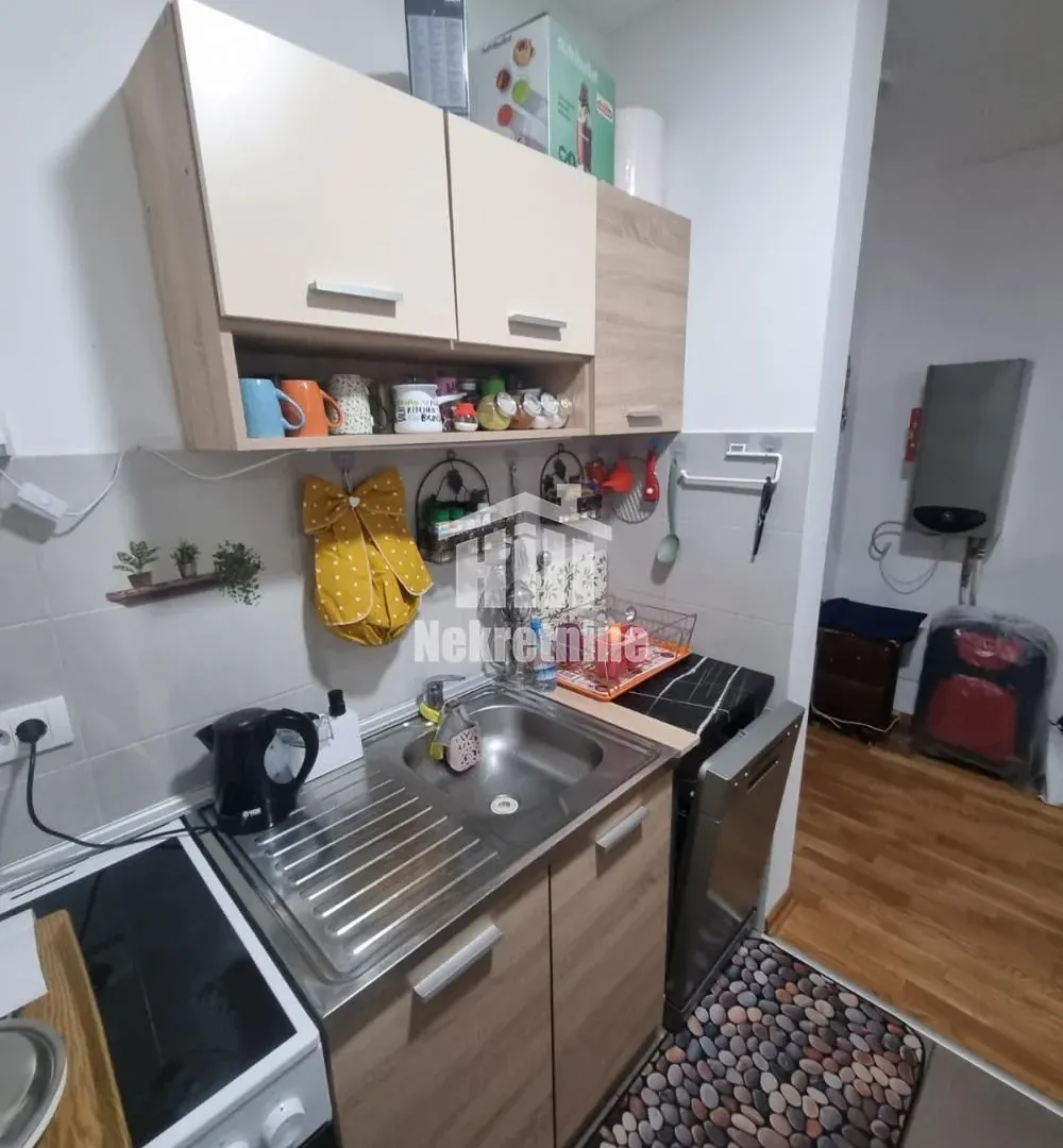 Prodaja, dvosoban stan, 48m², Zemun Gornji Grad, Zemun Sve Podlokacije