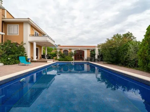 Sale, house, 375m², Kavač, Kotor - image 25