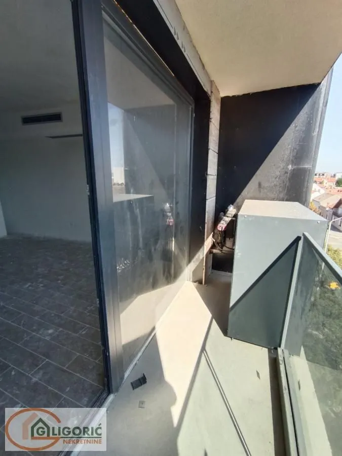 Prodaja, trosoban stan, 81m², Centar, Pančevo