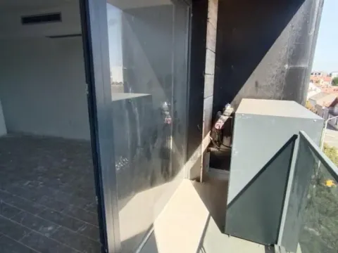 Sale, three bedroom apartment, 81m², Centar, Pančevo - image 7