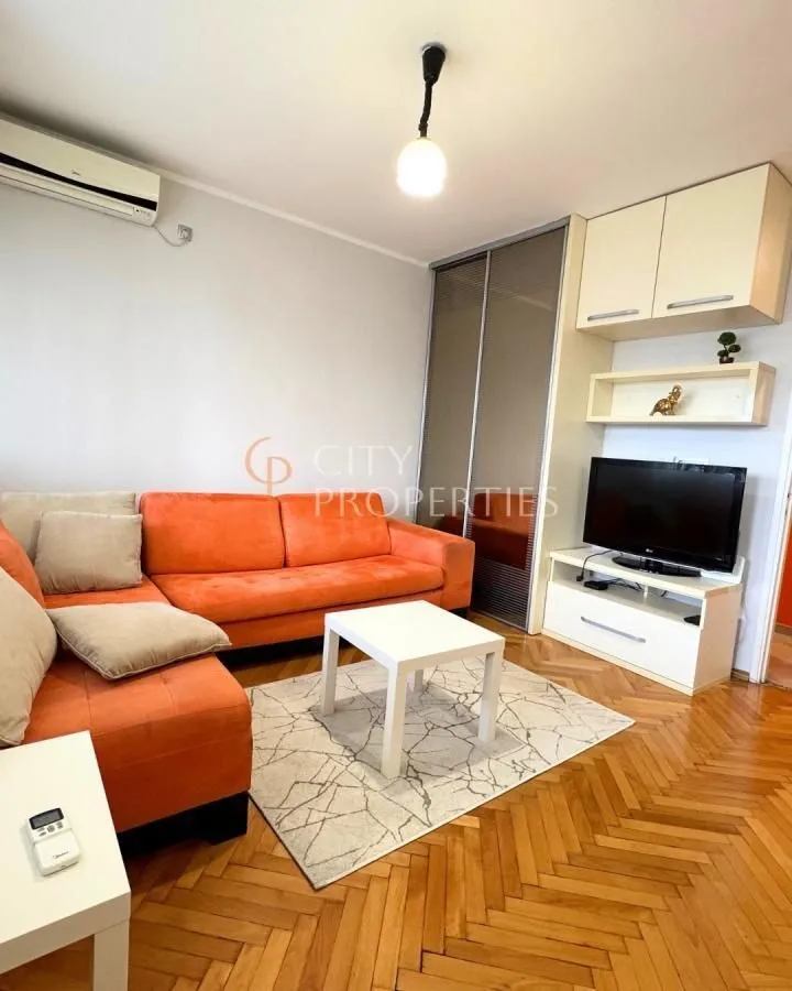 Izdavanje, stan, 30m², Pejton, Podgorica