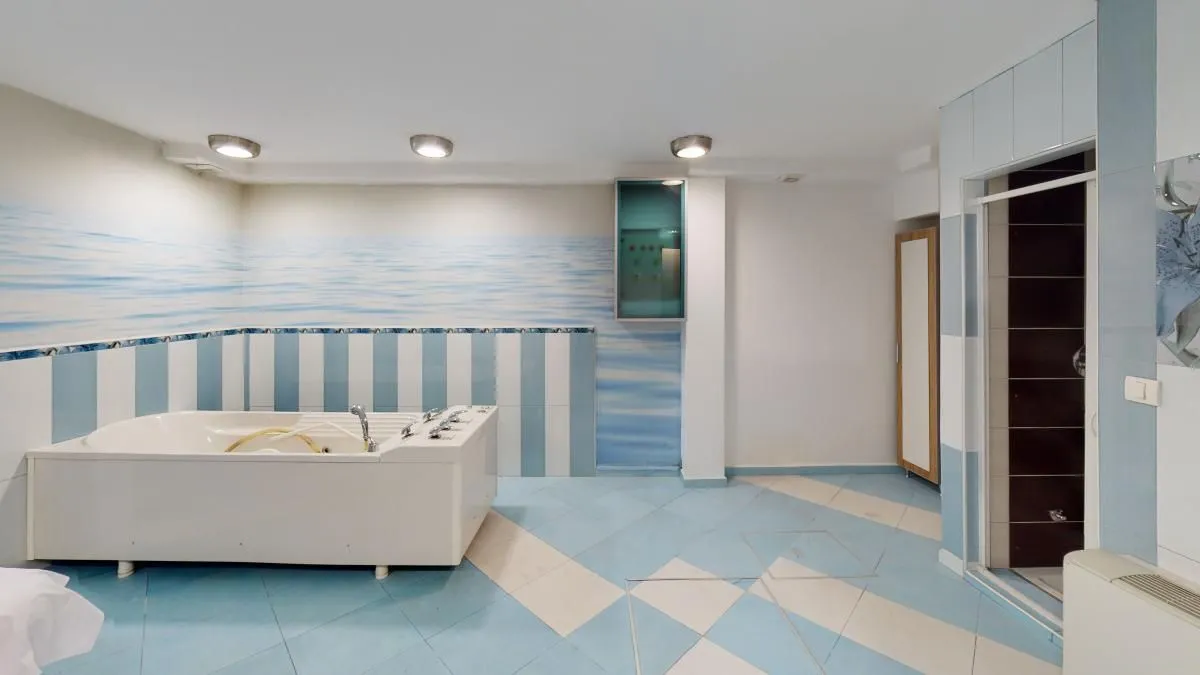 Sale, office space, 300m², Centar, Podgorica