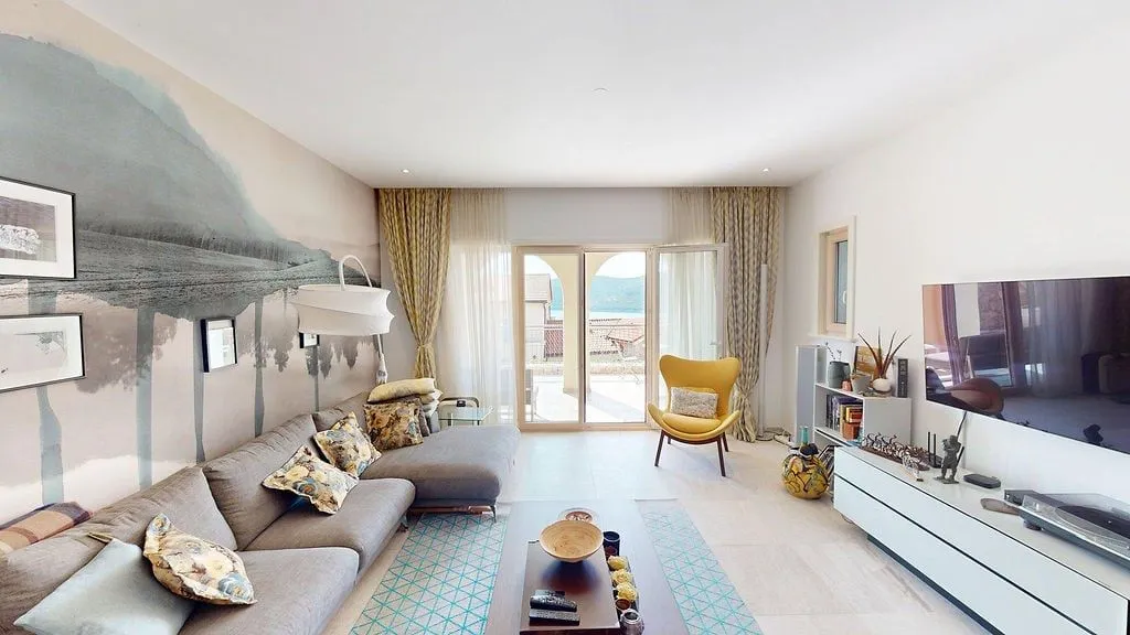 Prodaja, trosoban stan, 112m², Tivat, Crna Gora