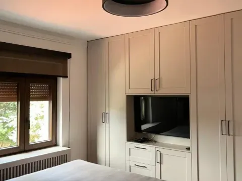 Izdavanje, kuća, 250m², Višnjička Banja, Palilula Sve Podlokacije - image 12