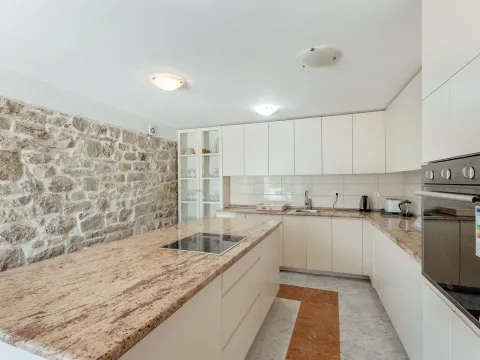 Sale, house, 800m², Prčanj, Kotor - image 33