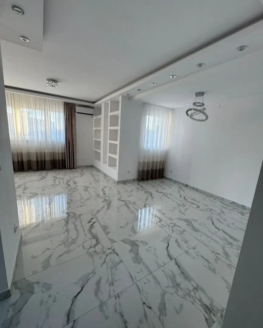 Prodaja, četvorosoban stan, 111m², Nova Pazova, Stara Pazova