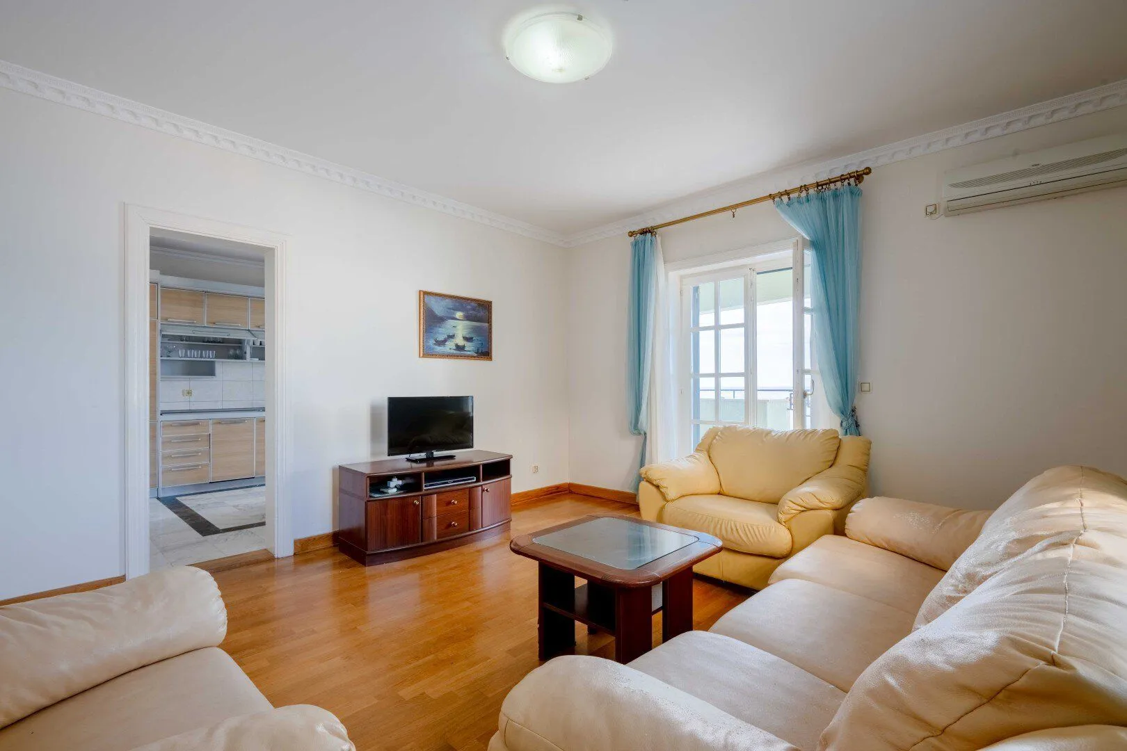 Sale, three bedroom apartment, 87m², Sveti Stefan, Budva