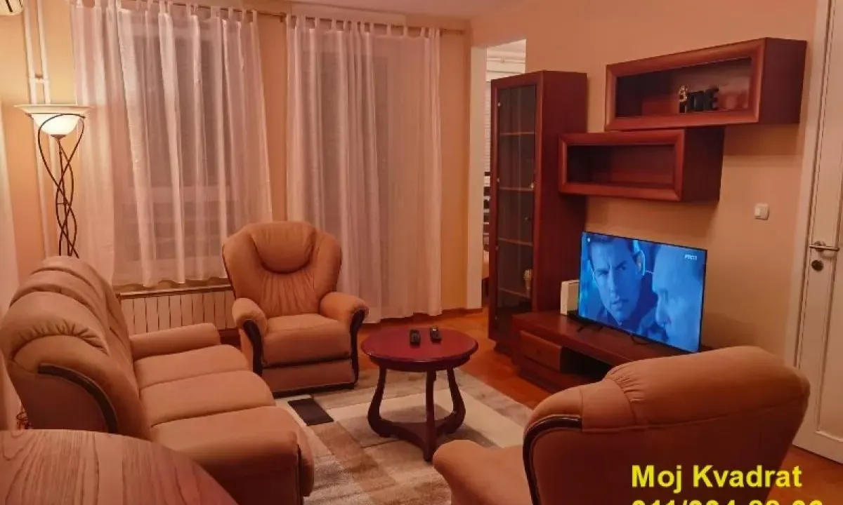 Izdavanje, dvosoban stan, 52m², Novi Beograd Blok 67, Novi Beograd Sve Podlokacije