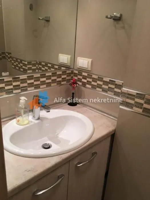 Rent, three bedroom apartment, 90m², Stari Grad, Beograd