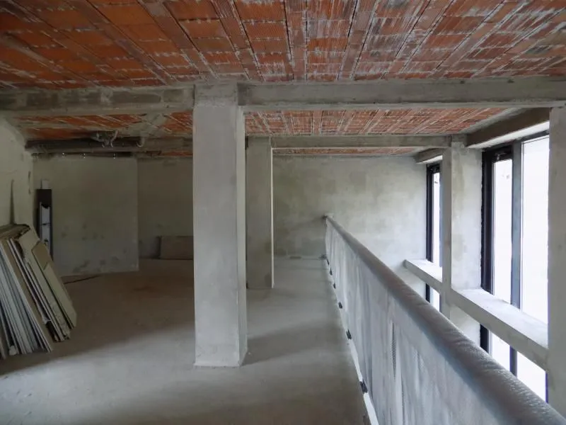 Izdavanje, poslovni prostor, 215m², Paraćin, Srbija