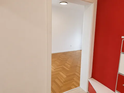 Rent, three bedroom apartment, 90m², Tuški Put, Podgorica - image 4