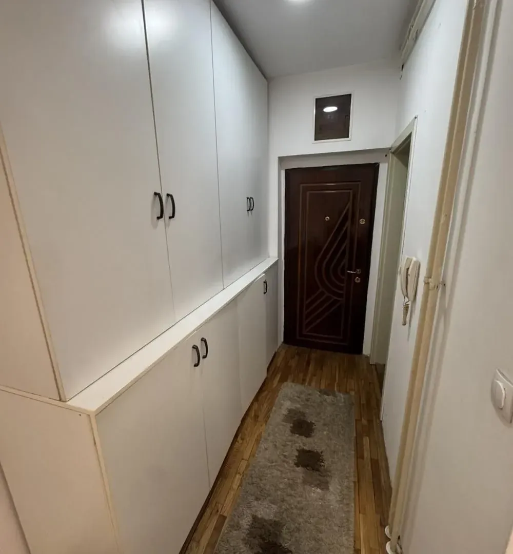 Rent, one bedroom apartment, 35m², Južni Bulevar, Vračar Sve Podlokacije
